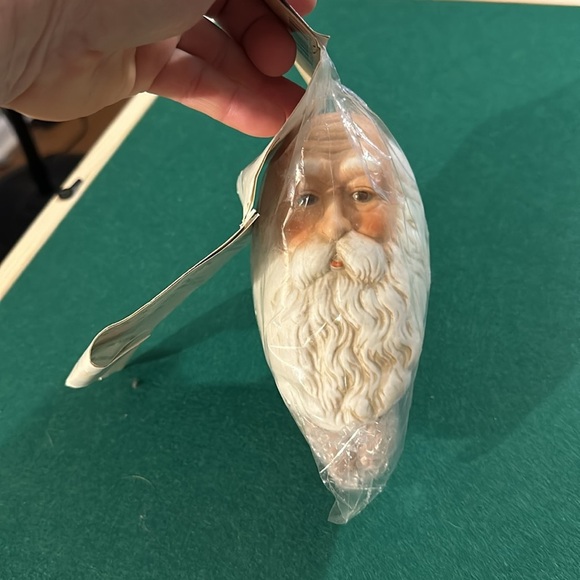 Premier porcelain Santa heads and arms two sizes new in packages no flaws - Picture 5 of 9